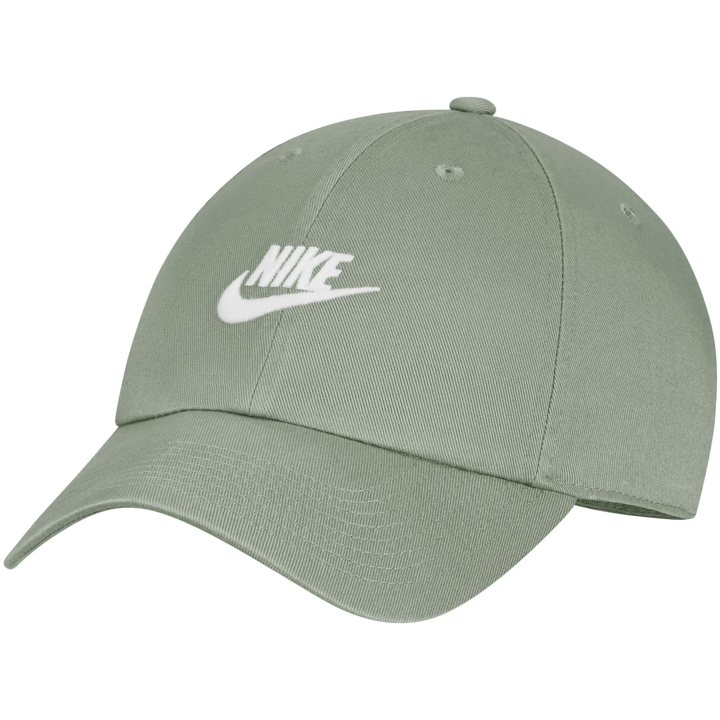 Nike Sportswear Cap 'Club Futura' in Green: front