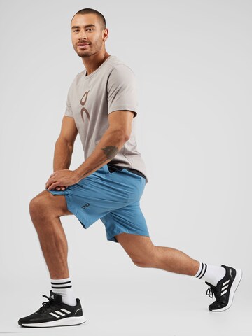 Regular Pantaloni sport 'Focus' de la On pe albastru