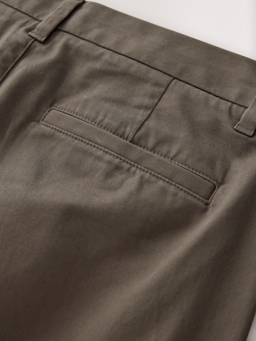 Next Regular Chinohousut värissä ruskea