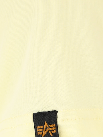 T-Shirt ALPHA INDUSTRIES en jaune