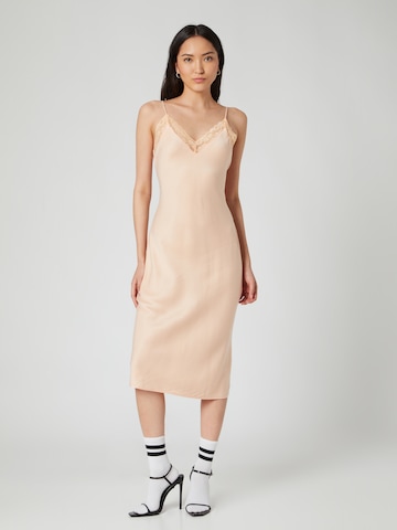 Robe 'Romy' Daahls by Emma Roberts exclusively for ABOUT YOU en orange : devant