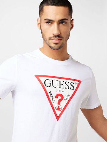 GUESS - Camiseta en blanco