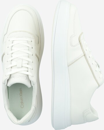 Calvin Klein - Zapatillas deportivas bajas en blanco