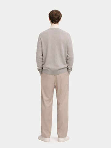 GOBI Cashmere Kardigan – šedá