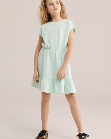 WE Fashion Рокля в зелено