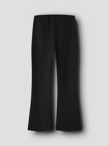 NAME IT - Acampanado Pantalón 'NKFLEANDRO' en negro