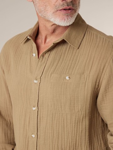 Coupe regular Chemise business 'Dorus' Deeluxe en marron