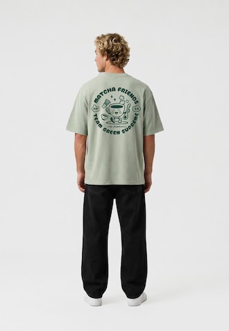 On Vacation Shirt 'Matcha Friends' in Green