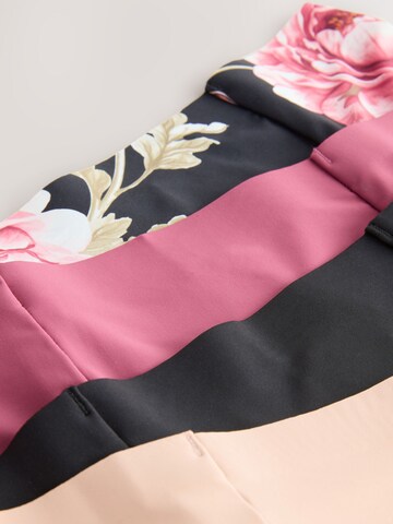 Chiloți de la Next pe negru