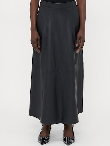 Vero Moda Tall Nederdel 'VMOLIVE' i sort: forside