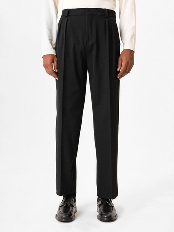 Antioch Regular Pleat-front trousers in Black: front