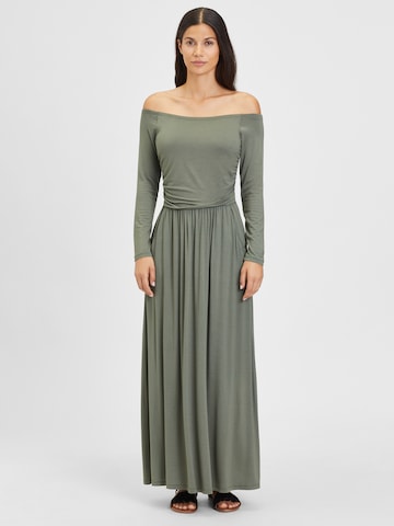 LASCANA Dress in Green: front