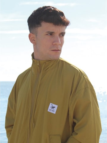 Surf Monkey - Chaqueta funcional en amarillo