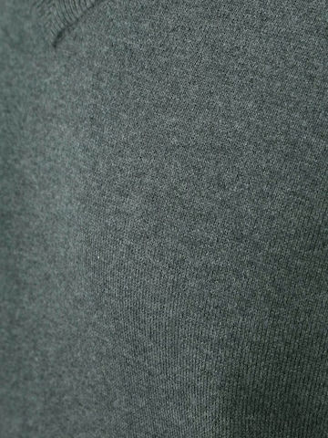 Steppin' out Sweater in Green