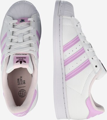 ADIDAS ORIGINALS Sneaker low 'Superstar Her Vegan' i hvid