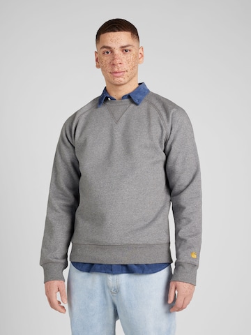 Carhartt WIP Sweatshirt 'Chase' in Grey: front