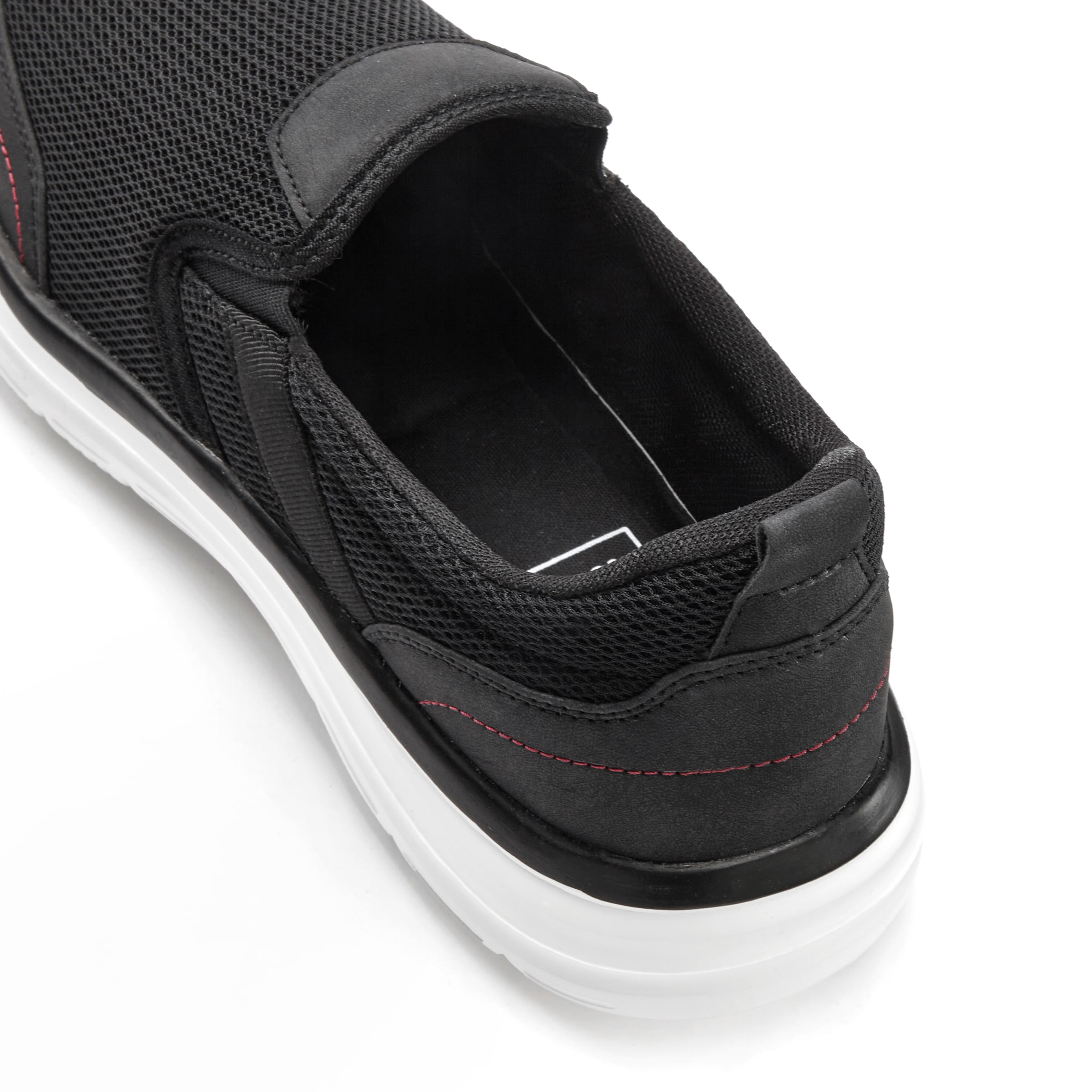 Authentic Le Jogger Slip-on in Black