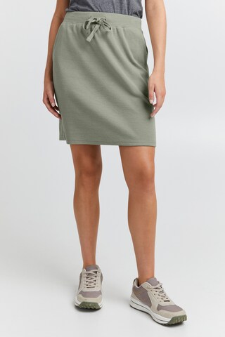 Oxmo Skirt 'Lou' in Green: front
