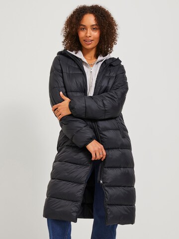 Manteau d’hiver 'Nora' JJXX en noir : devant