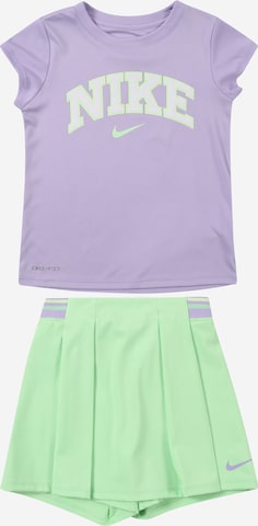 Nike Sportswear Set 'PREP IN YOUR STEP' i grön: framsida