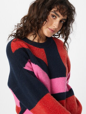 NÜMPH Sweater 'NINA' in Red