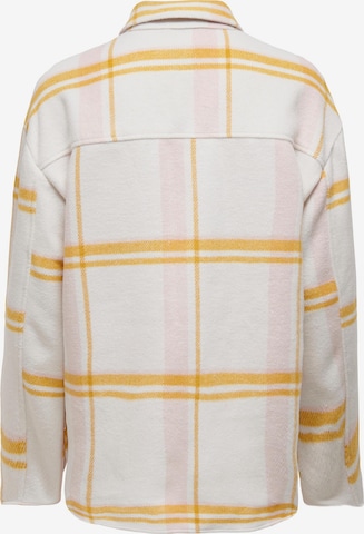 ONLY Between-Season Jacket 'Maci' in Yellow