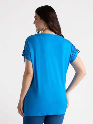 Fiorella Rubino - Camiseta en azul