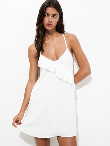 Pull&Bear Zomerjurk in Wit: voorkant