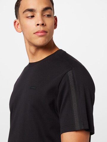 Calvin Klein Тениска в черно