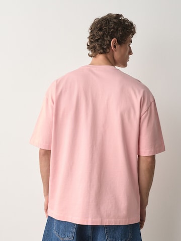 Next Shirt in Pink