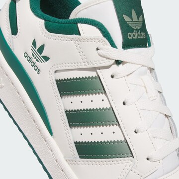 Baskets basses 'Forum' ADIDAS ORIGINALS en blanc