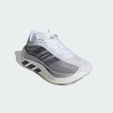 ADIDAS ORIGINALS - Sapatilhas baixas 'Hyperboost' em cinzento