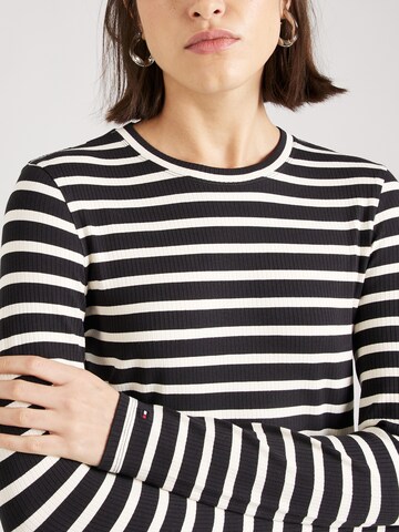 Tricou de la TOMMY HILFIGER pe negru