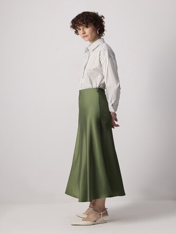 Touche Prive Skirt in Green
