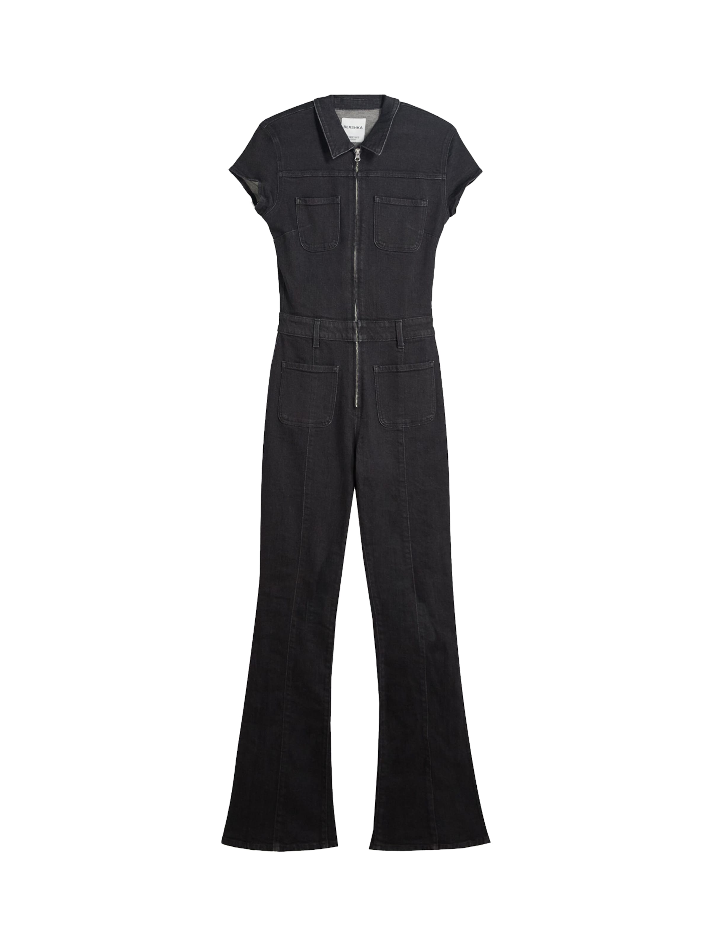 Salopeta de la Bershka pe negru: față