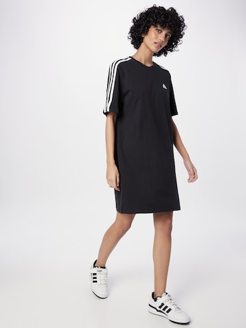 ADIDAS SPORTSWEAR Αθλητικό φόρεμα 'Essentials' σε μαύρο