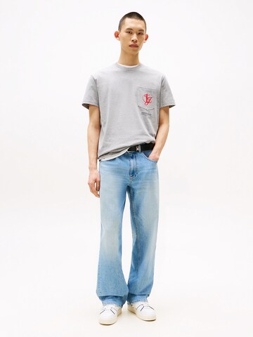 Tommy Jeans Shirt in Grey