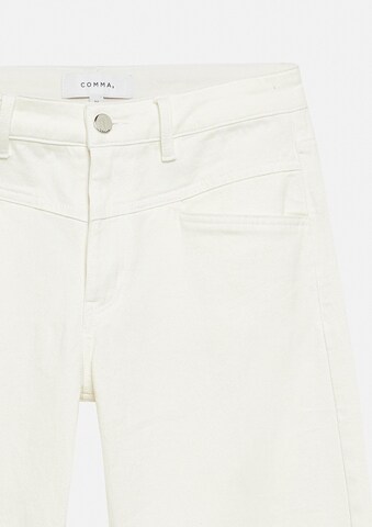 COMMA Barrel Jeans in Weiß
