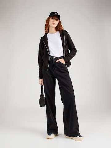 Tommy Jeans Wide leg Jeans 'CLAIRE' in Zwart