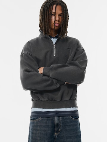 Sweat-shirt 'STWD' Pull&Bear en noir