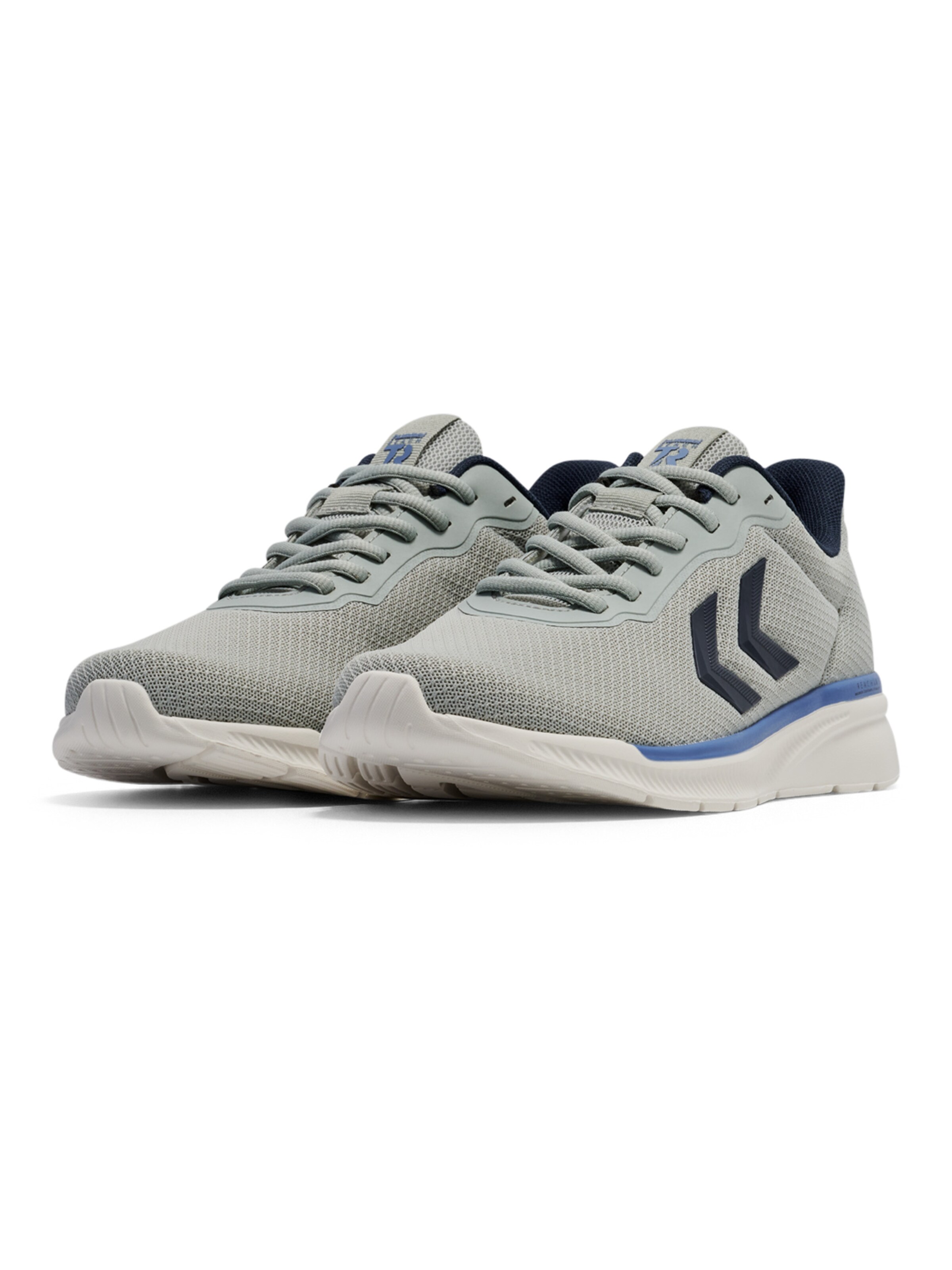 Hummel Sports shoe in Grey