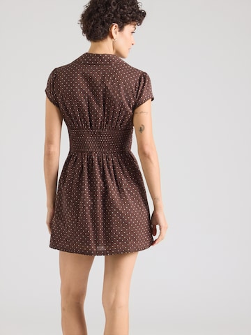 HOLLISTER Košilové šaty – hnědá