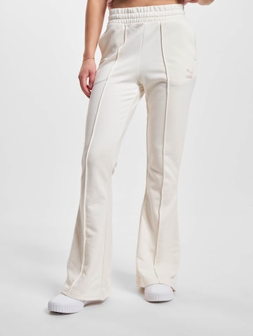 Evazați Pantaloni 'Classics' de la PUMA pe alb