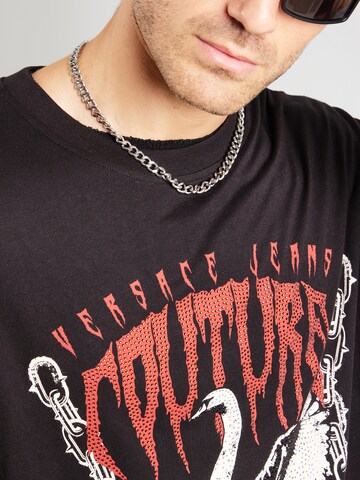 Versace Jeans Couture Tričko 'SWAN CHAIN' – černá