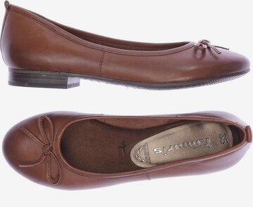 TAMARIS Flats & Loafers in 35 in Brown: front
