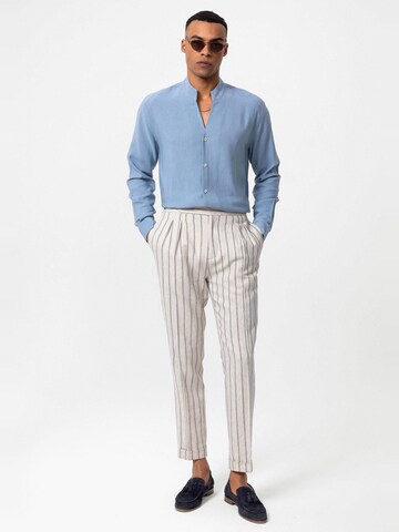 Antioch Regular fit Button Up Shirt in Blue
