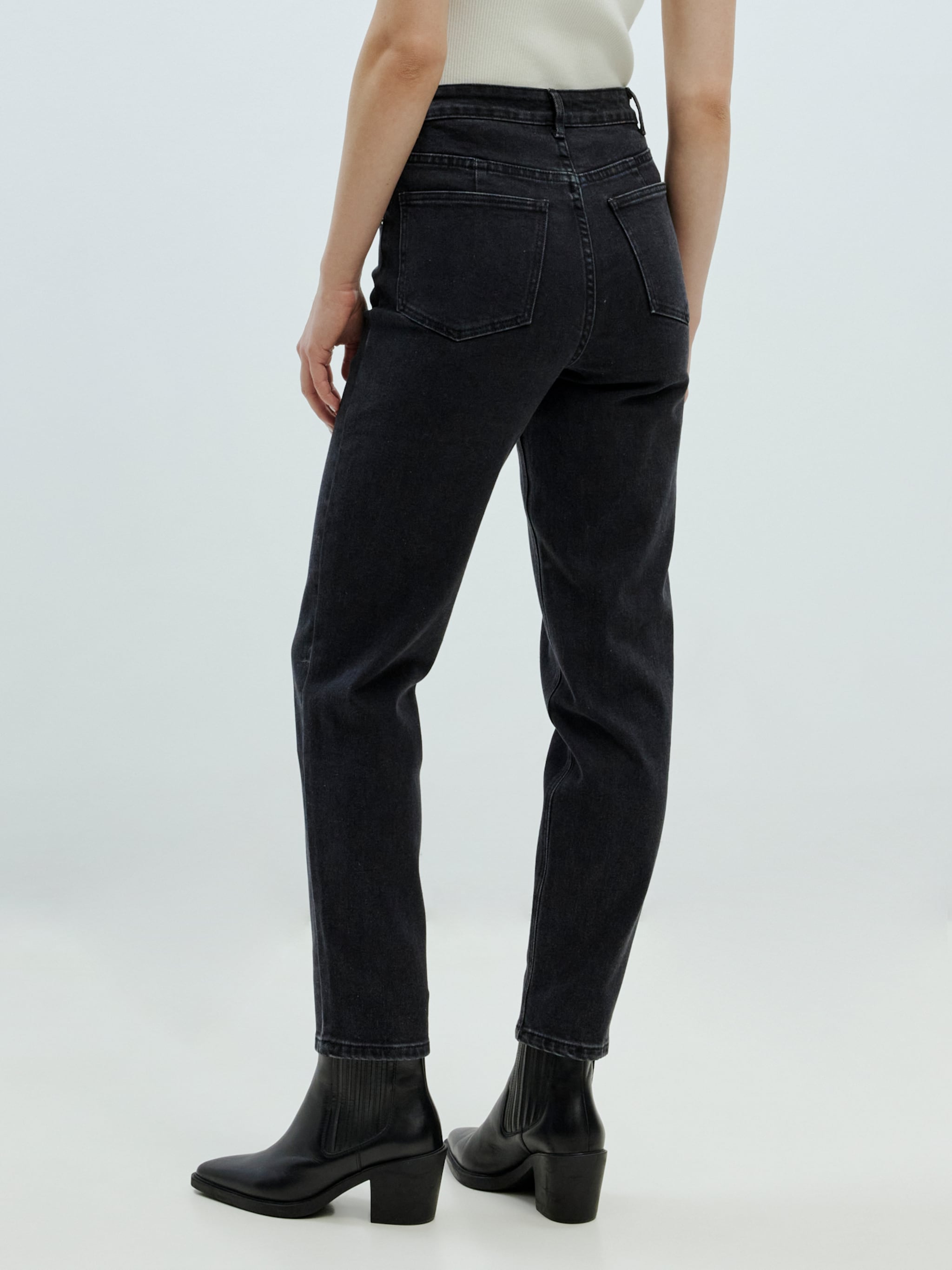 EDITED Produkte Jeans 'Jeylana' schwarz