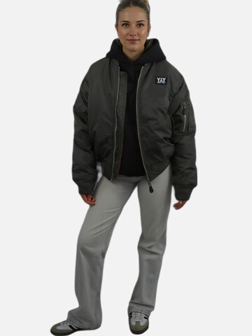 HEFTYKA Winter Jacket in Grey