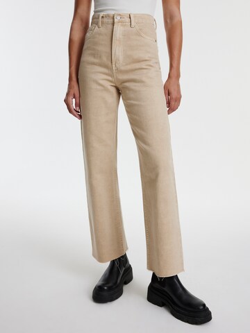 EDITED Regular Jeans 'Esra' in Beige: front