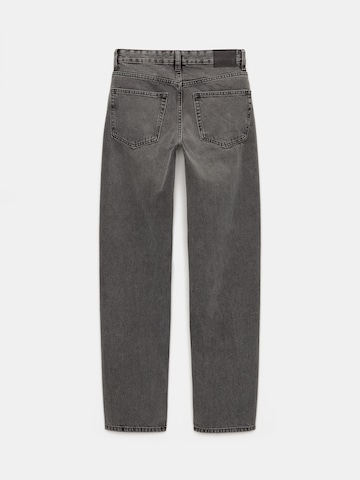 Pull&Bear Loosefit Jeans i svart